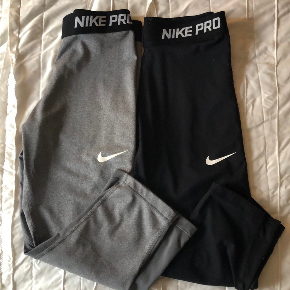 Girls Nike leggings